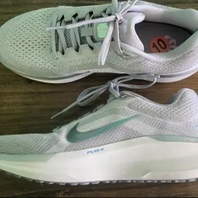 NIKE AIR RUNNINGSIZE 42's photo #8