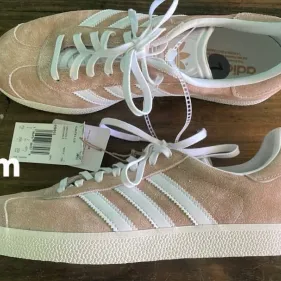ADIDAS GAZELLE SIZE 40.5's photo #7