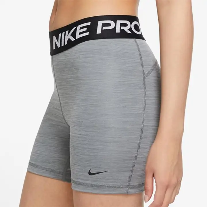 NIKE PRO's photo #1