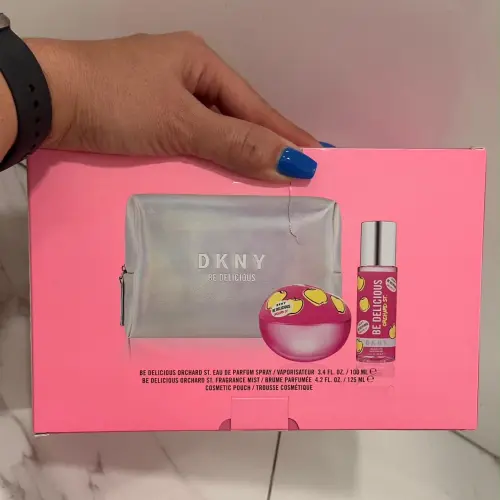 DKNY's photo #1