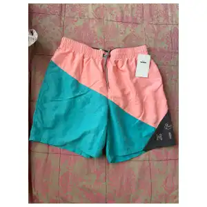 SHORT NIKE SIZE L miniatura 3