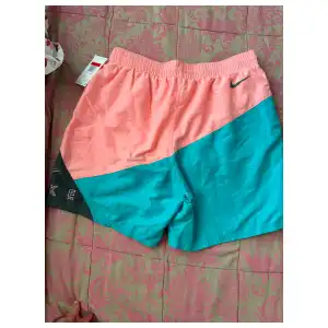 SHORT NIKE SIZE L miniatura 2