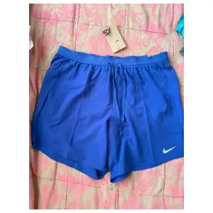 SHORT NIKE DRI FIT SIZE L miniatura 4