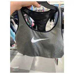 TOP NIKE SIZE XL miniatura 2