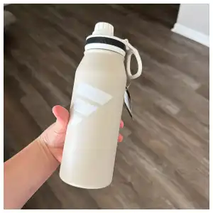 POMO TÉRMICO ADIDAS 32Oz miniatura 1